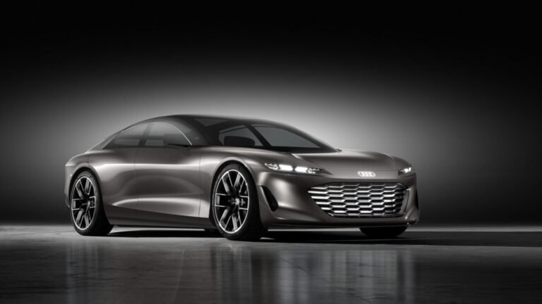 Audi introduces Grandsphere Concept EV Self-Dr...